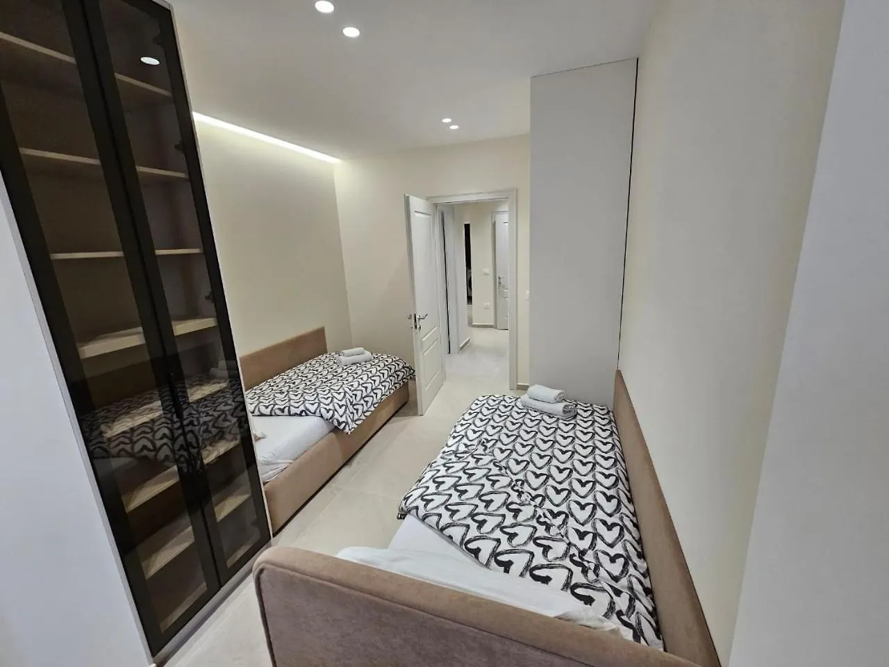 Quick Stop Apartment Tirana 0*,  Albania
