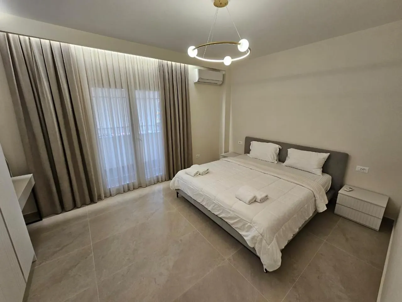Quick Stop Apartment Tirana