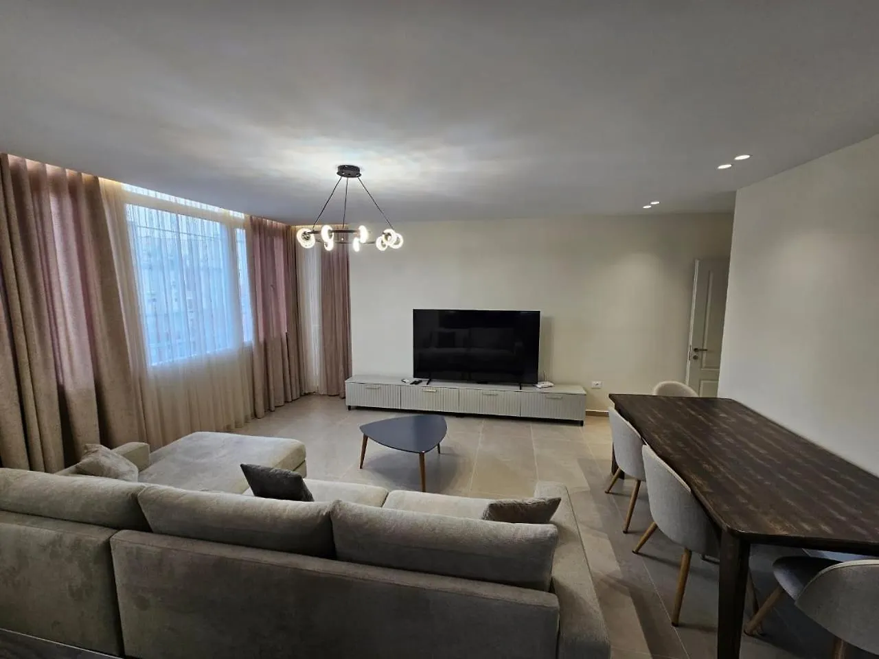 Quick Stop Apartment Tirana